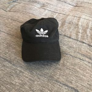 Hat-Willing to trade